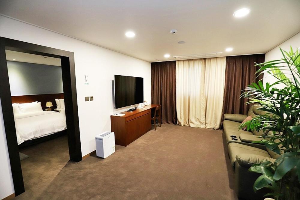 Sea Moon Tourist Hotel Incheon Exterior foto